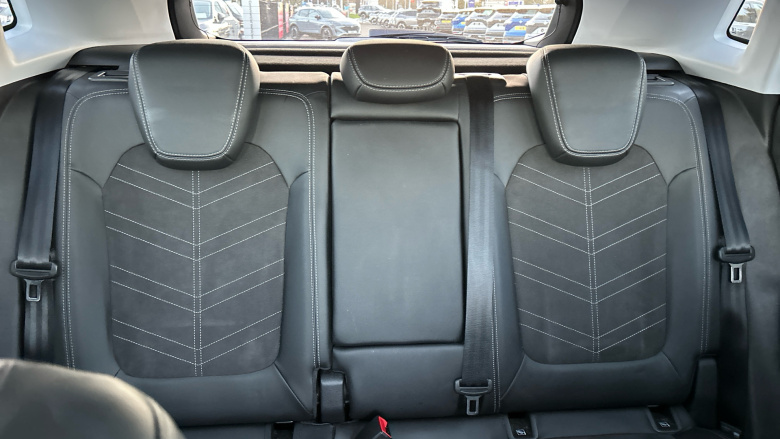 Vauxhall Grandland 1.2 Turbo Ultimate 5dr Petrol Hatchback